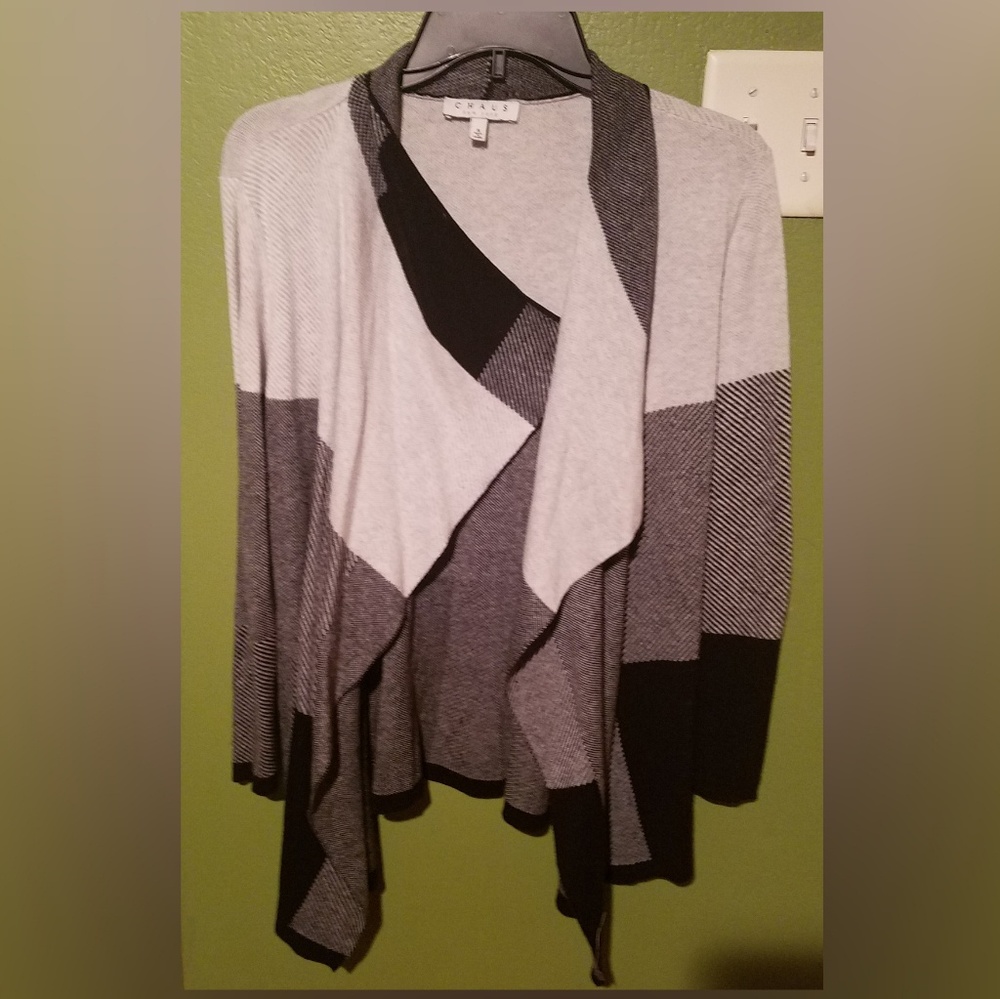 **d** TriColor cardigan